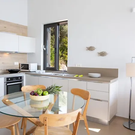 Kalamos - Modern In Bay With Direct Access To Sea Villa Szívota