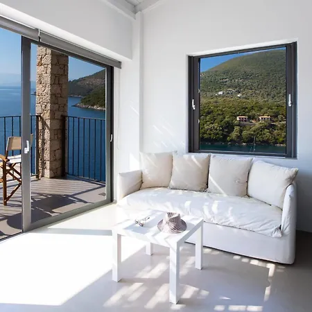 Kalamos - Modern In Bay With Direct Access To Sea