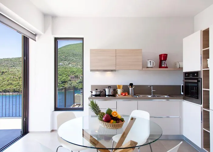 Kalamos - Modern In Bay With Direct Access To Sea וילה